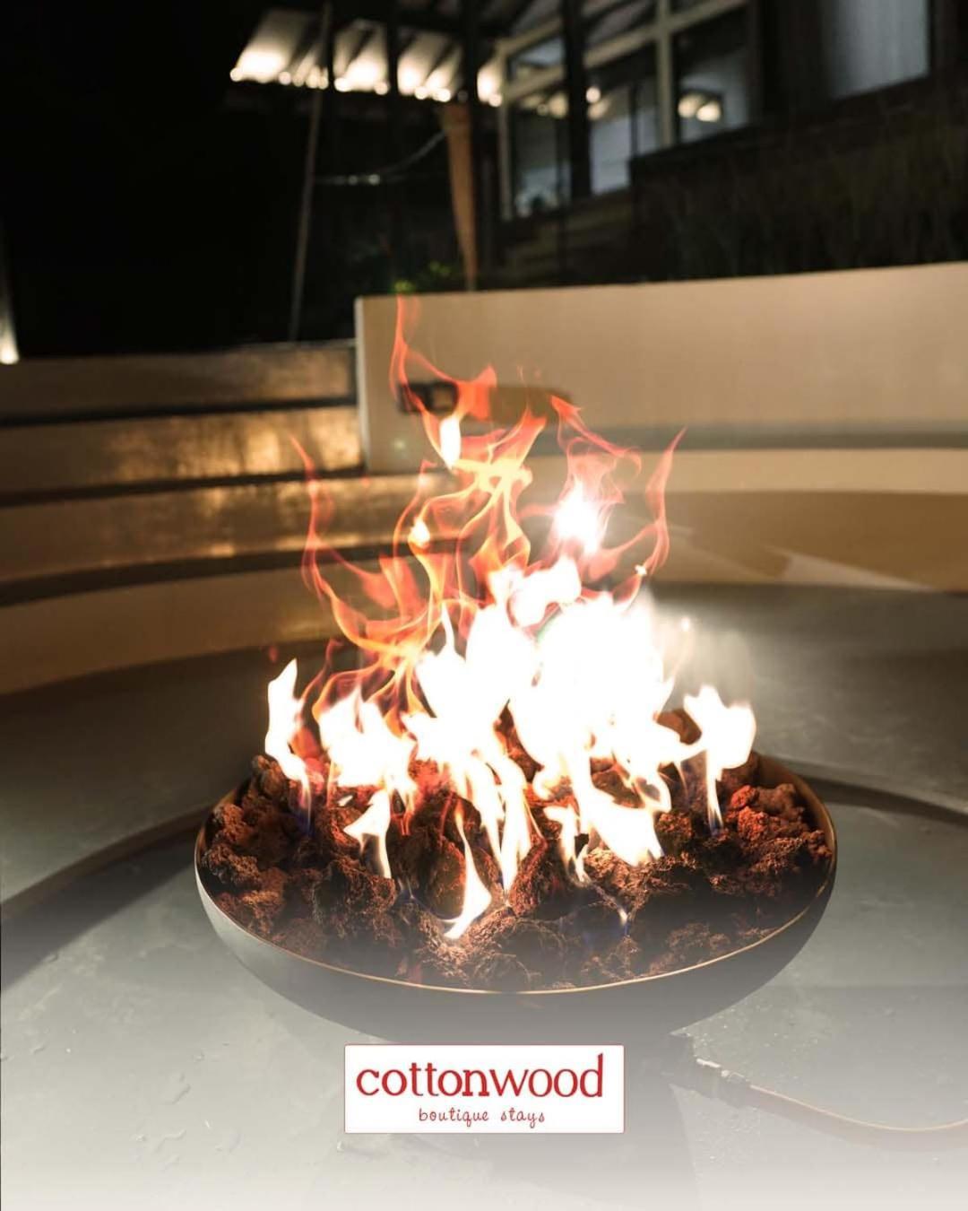Cottonwood Yaputa Heated-Onsen Netflix Api-Unggun Karaoke Ps4 Villa Sampal Екстериор снимка